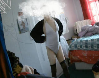 海角社区.观音做莲的看着老妈浑圆的屁股