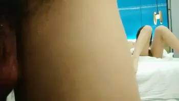 神似李菲儿【第一场】91沈先生，短发学妹，甜美乖巧，PUA达人各种格局套路忽悠，暴力啪啪摧残不休，观感佳好劲爆【精华版】-高清原版无水印