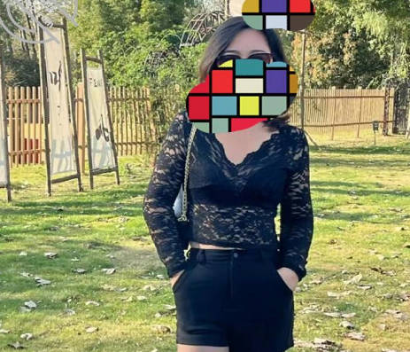 海角社区.去同事家插他的黑丝美女妈妈